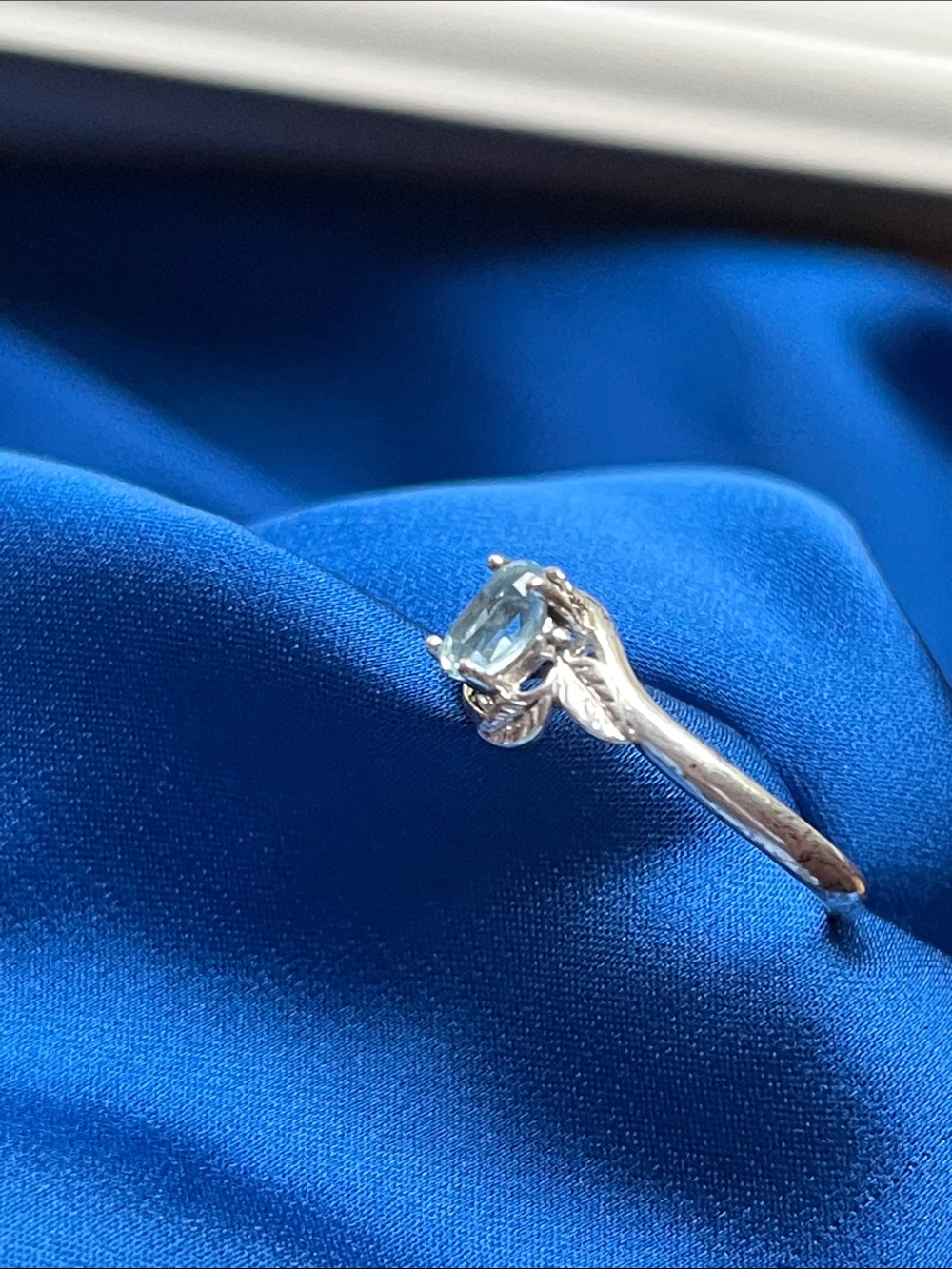 Sterling Silver Blue Topaz Leaf Accent Ring - Blue - Picture 4 of 6